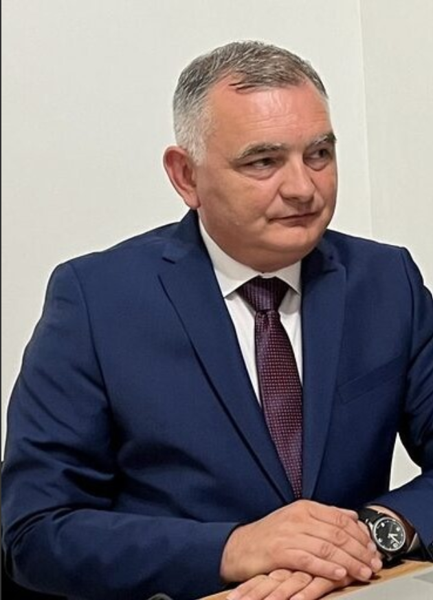 Directorul Școlii din Balotești, prof. Stelian Fedorca